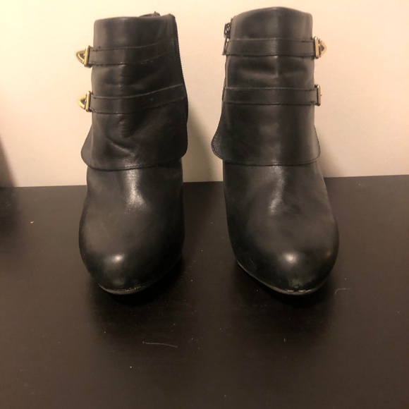 Me Too Black Bootie - Picture 2 of 5